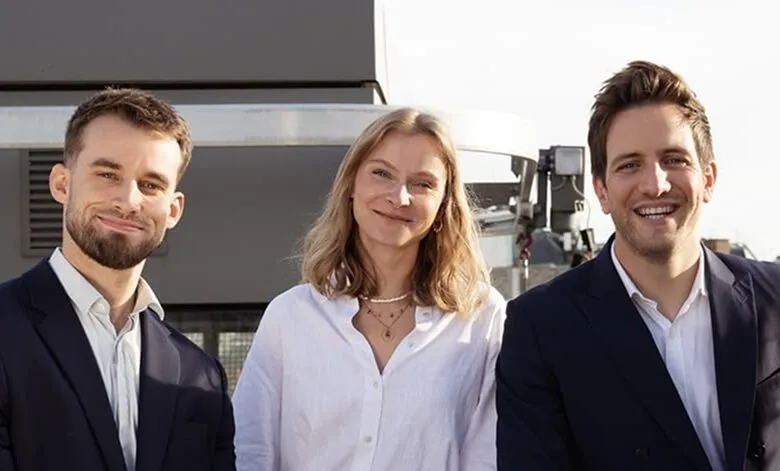 Trois conseillers Green-Got sur un toit en ville